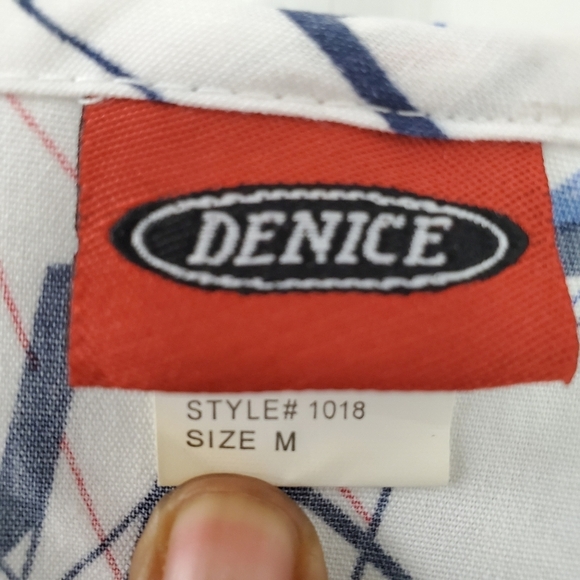 Device | Abstract prism art scrub top - Picture 8 of 8